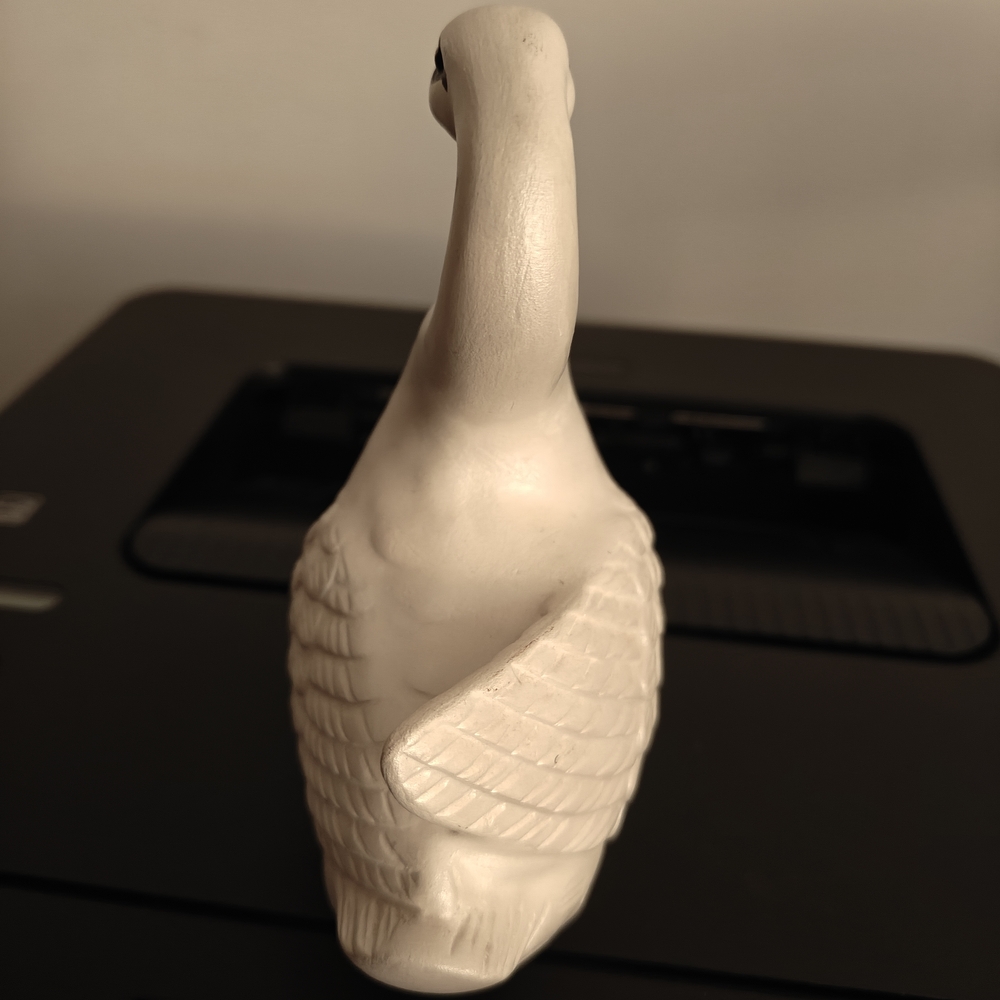 Neutral White Swan Figurine Home Accent - Picture 4 of 6